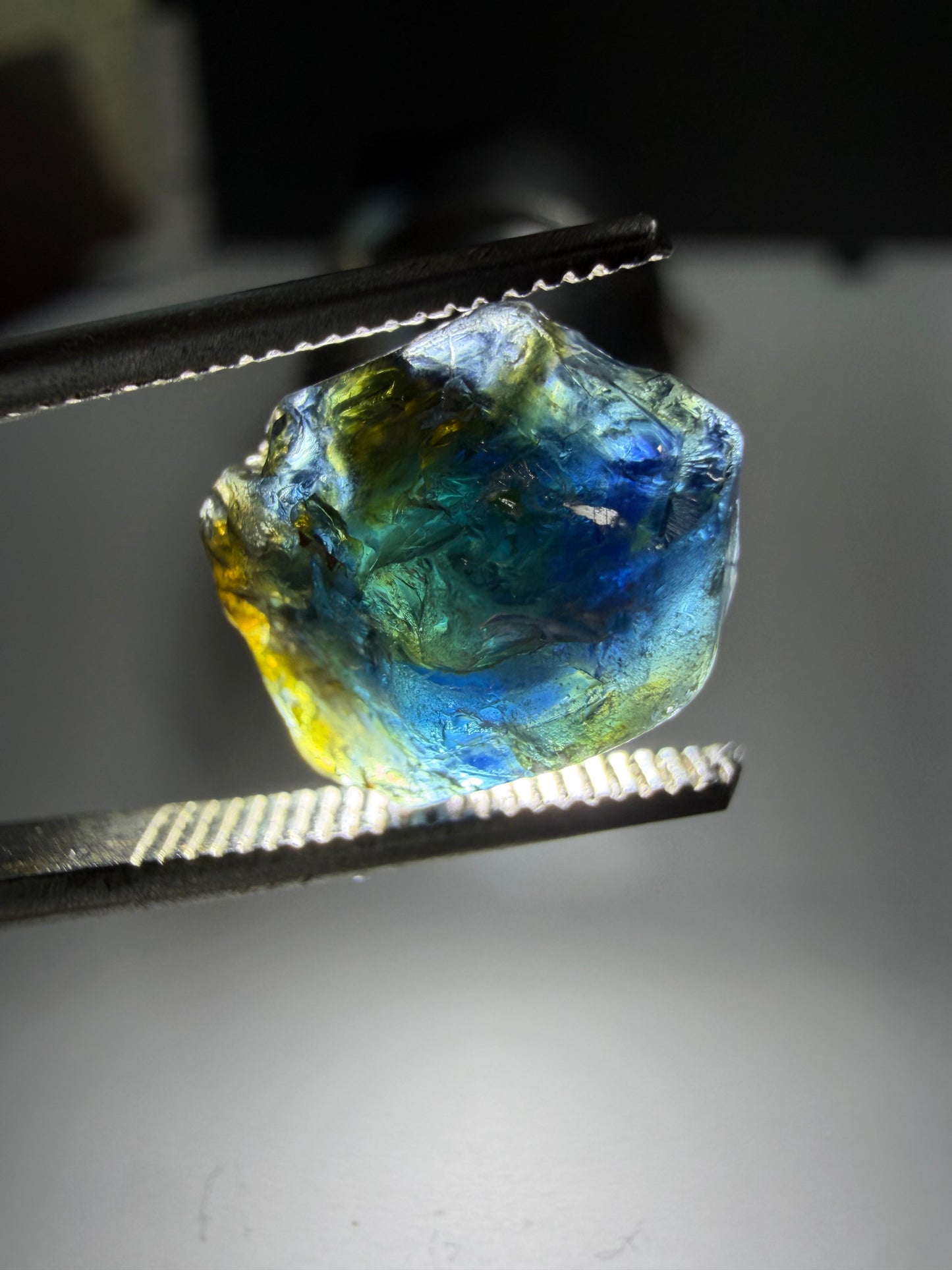 Natural Australian Sapphire | 6.6 ct Collector-Grade Parti Colored Loose Stone